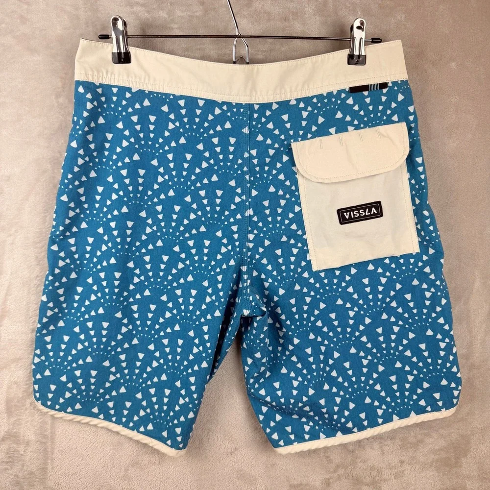 Vissla Mens Blue Teal Geometric Print Upcycled Coconut Board Short Size 32